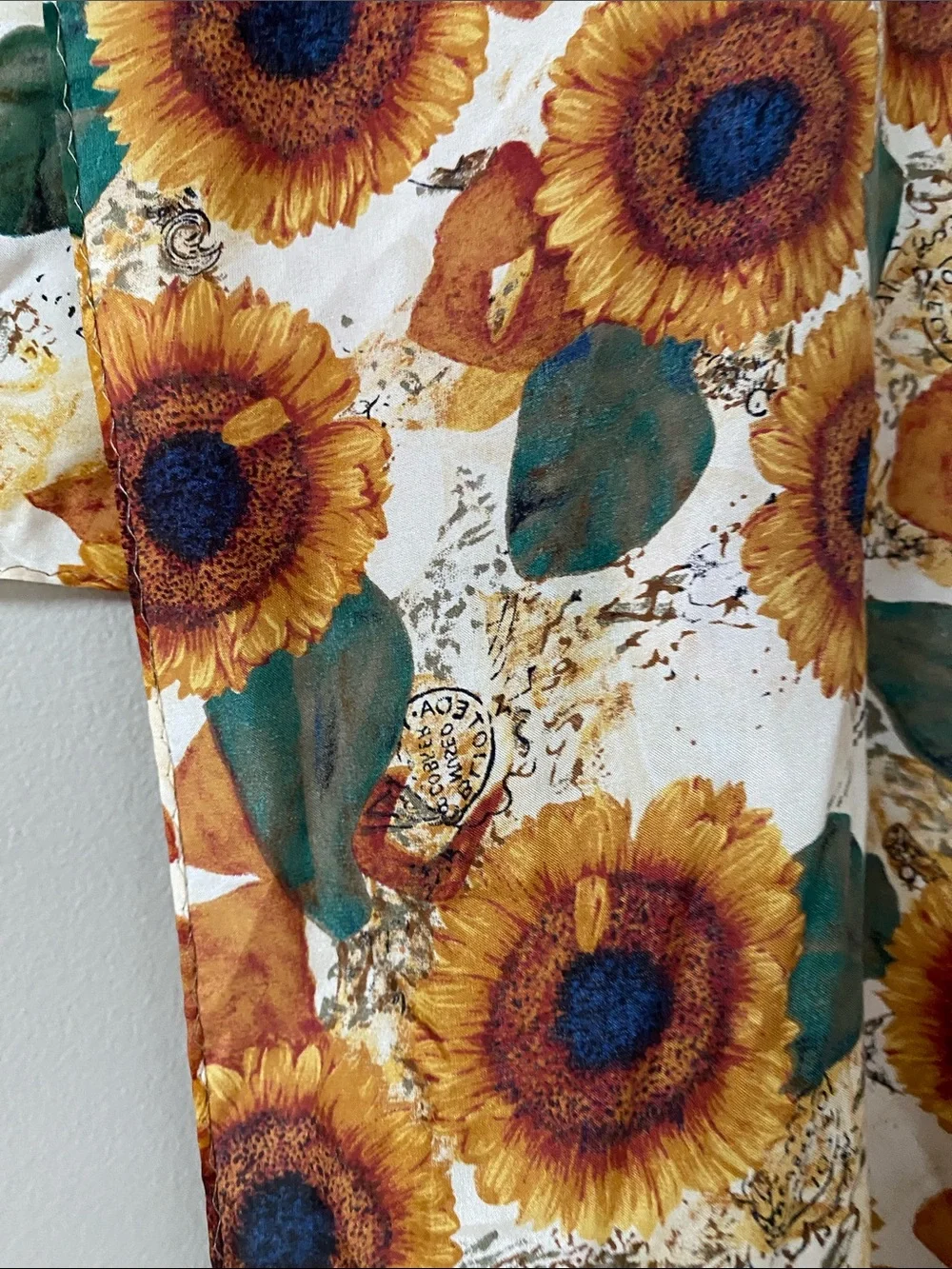 Vintage Silk Sunflower Print Lightweight Scarf - Cream & Gold